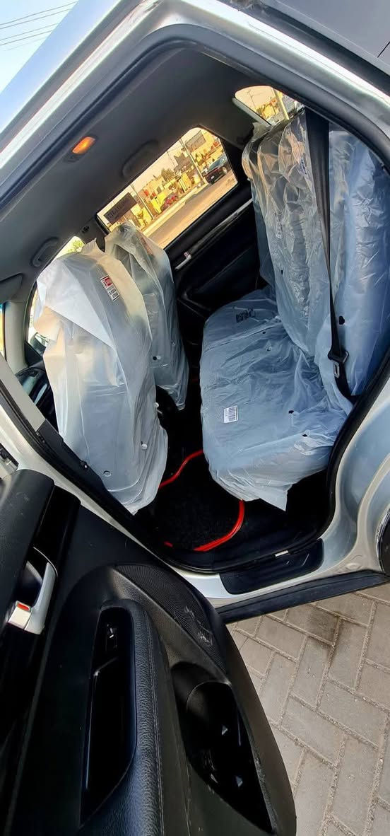 سلام عليكم سورنتو للبيع مديل 14 سياره جاهزه من كلشي ما بيه اي نقص سياره كامله عل اخير  بيه كصه جنطه   متوئمه طبق ال اصل شرط الحاسبه وين ما يعجبك اطلع بيه كاز وبيه حصه سعر 65 وبيه مجال   بكاني بصره ***********
