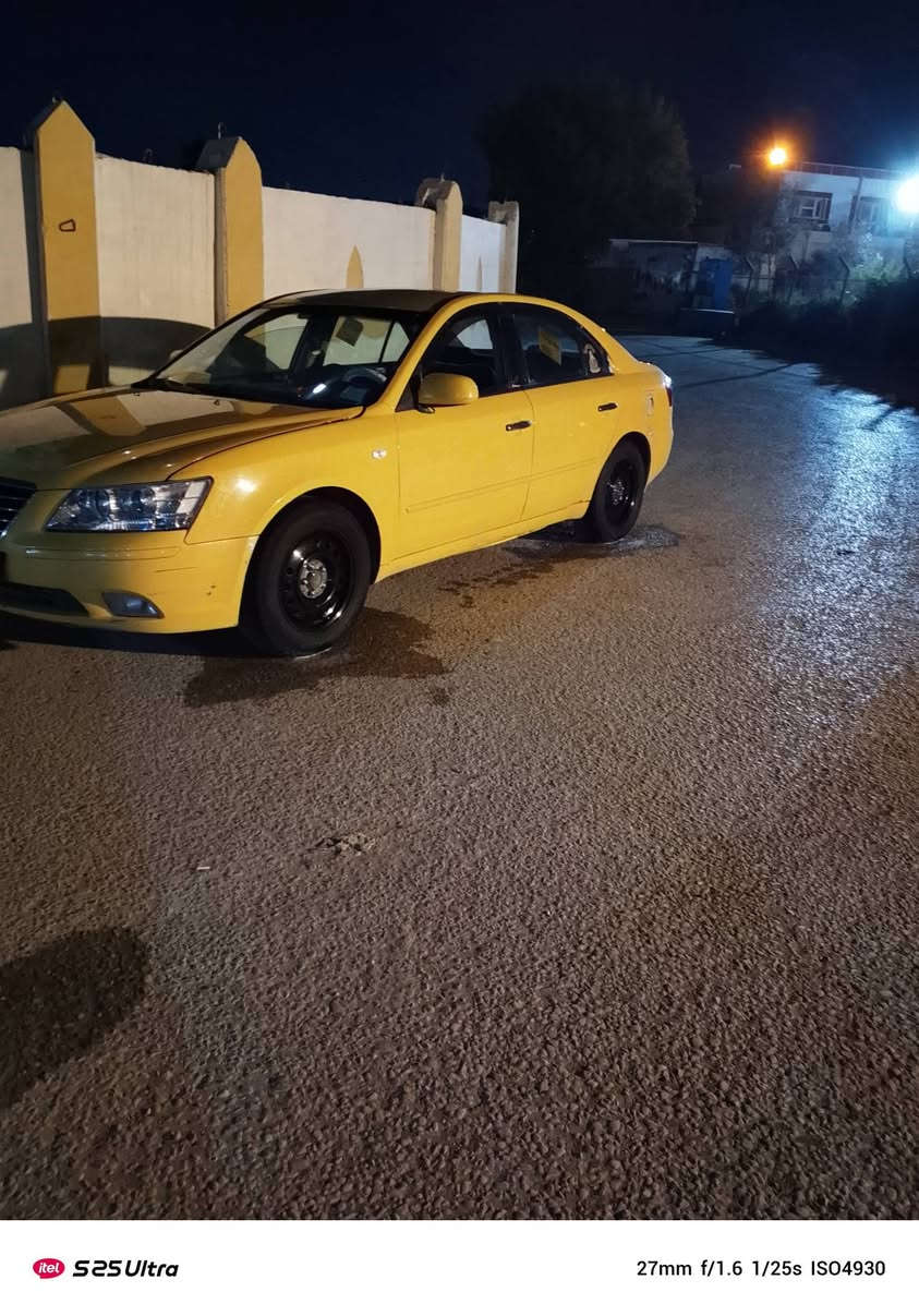 سوناتا موديل 2007 وارد امريكي مكفولة من العيب الشرعي بيها ضربه بالمقدمه خفيفه بمريكا حداديه جديده تخم تاير تبريد اذا اكو مراوس وانطي فرق قليل سعر ب75 مكان الشطره  *********** سياره احلى من صور
