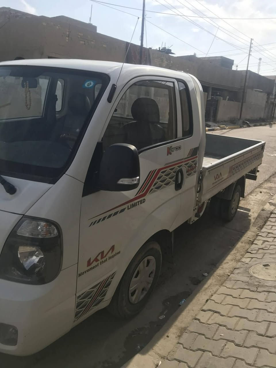 السلام عليكم عموشه مكفوله كفاله عامه موديل ١٨ البيع ***********
