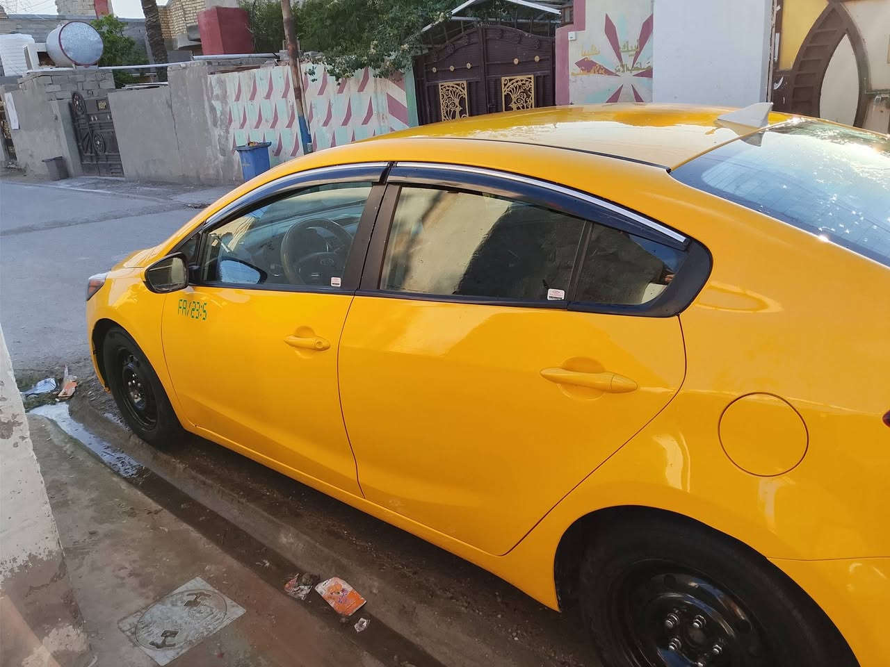 السلام عليكم
سياره فورتي موديل 16وارد امريكي كلين بدون حادث 
بيه جاملق خلفي بلعراق بيه منظومه غاز تحكم ستيرن 
تدفه تبريد لمكان بغداد قضاء الزوراء سعره 114وبيه مجال 
*********** سونار موجود سنويه 29
