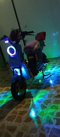 دراج R9لبيع بطريت شرط جدد توصل 07702003586مروس R9عدي