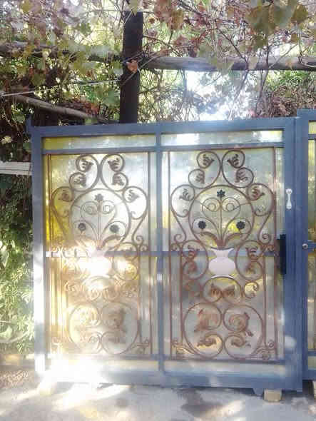 باب سلايت قياس 3وربع متر
السعر 300 الف 
العنوان الصقلاويه منطقه البوشجل 
للاستفسار اتصل علئ الارقام التاليه 
***********
***********
