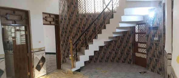 مكتب غانم للعقار للاتصال ***********
بيت للبيع 200م بناء جديد في توزيعه الدبيه جديده 
غرفتين نوم هول مطبخ استقبال
