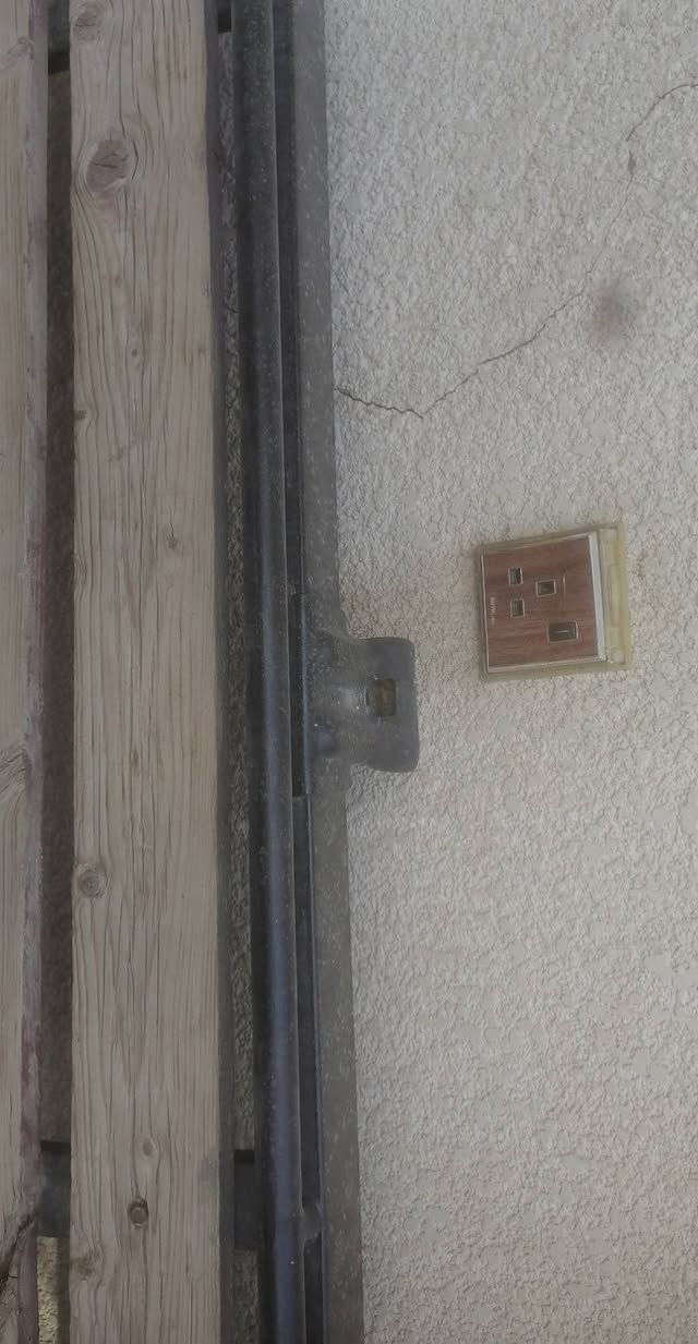 سيباية للبيع ترهم جنبي ناصي + فتون بس لازم تطول الچفوف مالتهة سعر خاص
*********** متوفر واتساب
