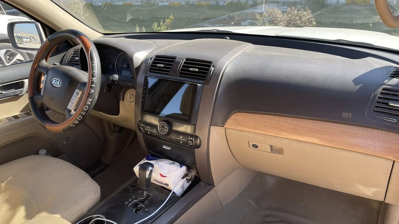 للبيع فقط كياموهافي 2011 خليجي تو ويل رقم بغداد صبغ باب عكس السائق والبنيد أثر حادث مع بارد في باب السائق بدون ايرباك بسعر 115 ورقة
المكان بغداد
رقم الهاتف ***********
