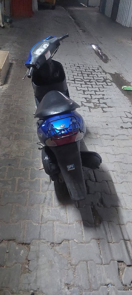 البيع دراجة ساسوكي ستين مجفته السعر ٣٠٠ الف  للتواصل *********** بغداد الحريه

