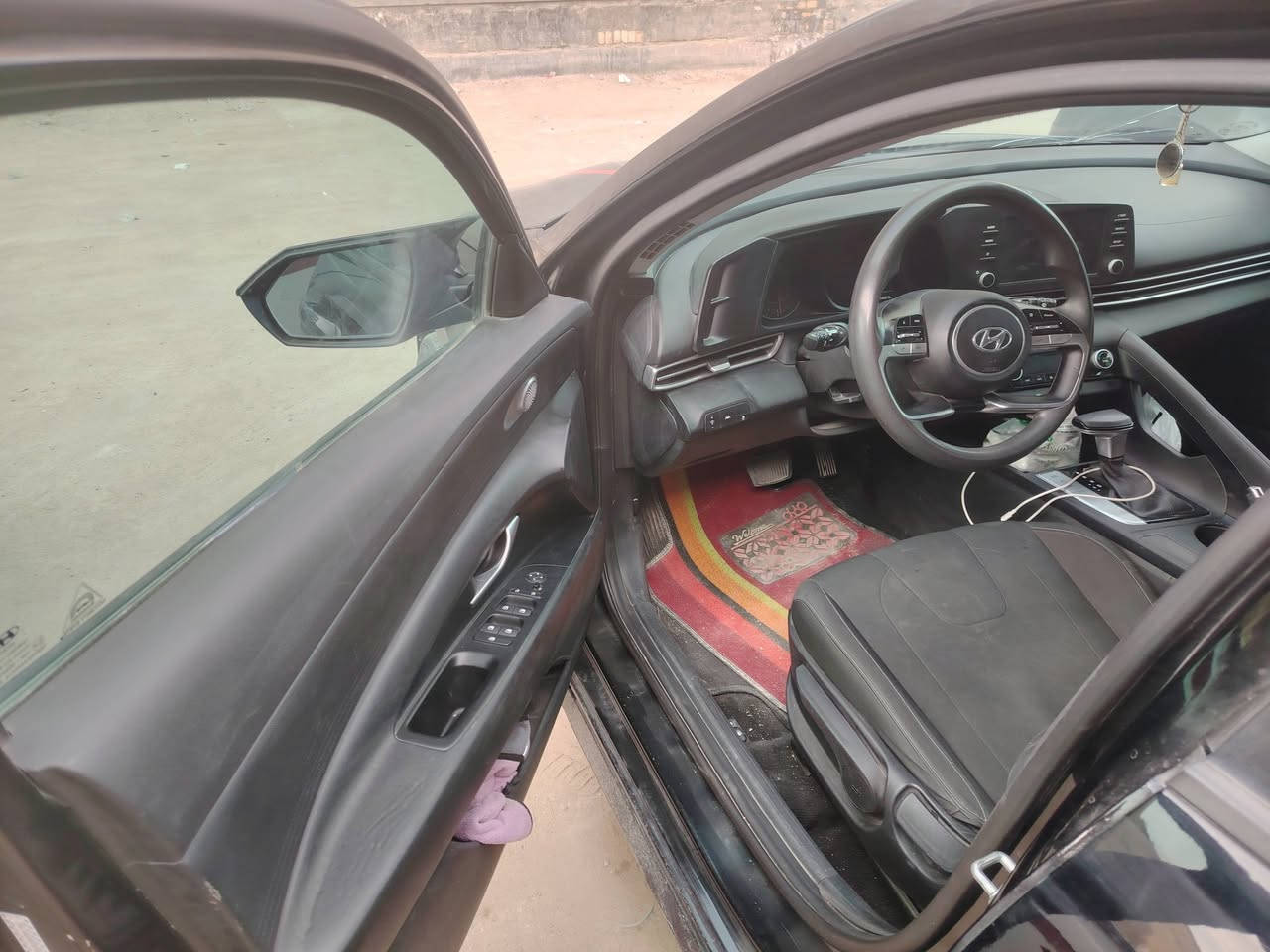 سلام عليكم النترا وارد امريكي موديل 2023
لون اسود
محرك 2000
بصمه تشغل
بصمه ابواب
حساسات
تشغيل عن بعد
مانع انزلاغ
مثبت سرعه
مثبت استيرن
سياره حلوه ونضيفه كشرها مابي اي شخط
رقم بغداد انكليزي
مكان ناصريه سوق الشيوخ
*********** 
السعر 150 قفل
رقم الشاصي KMHLS4AG3PU550768 
حادثها حرق ب امريكه مصلحه غاد وجايه
