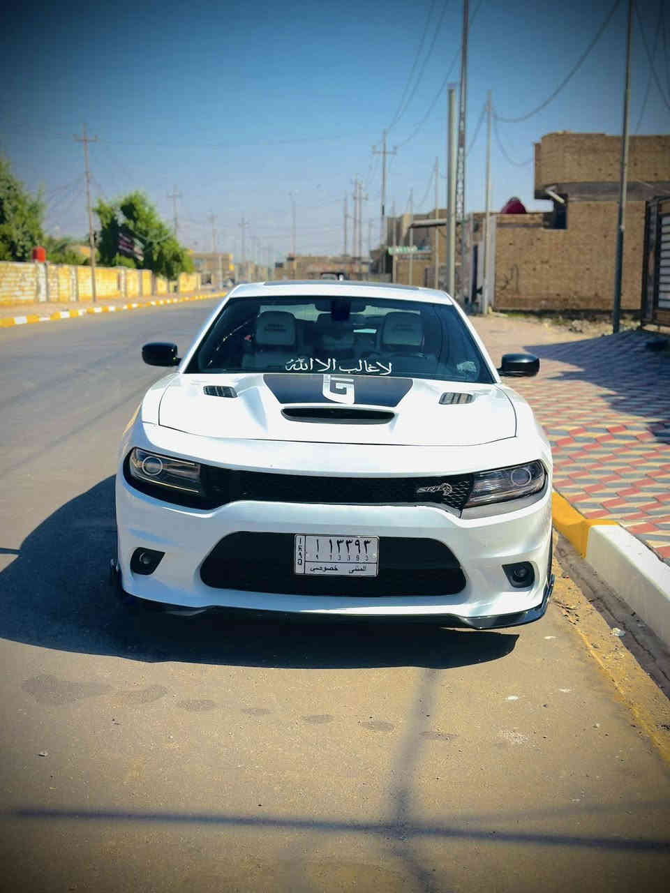 سلام عليكم اخوتي 
جارجر موديل ٢٠١٨ اصل مكينه ٣٦٠٠
سياره فووول موصفات واحد ع واحد  
فتحه كشنات حضن تبريد تدفئه شاشه كار بلي 
كامره دواره شني موصافات بالك موجوده بيهه صبغ ٣ قطع بنيد مبدل ابو فتحات وجاملغ جهه عبري امامي طخه بصيطه جاملغ خلفي صبغ سونار موجود 
جاهزه من حداديه تخم تاير تعبان عليهه هواي
لبيع او مراوس ترهم مكاني سماوه ***********
