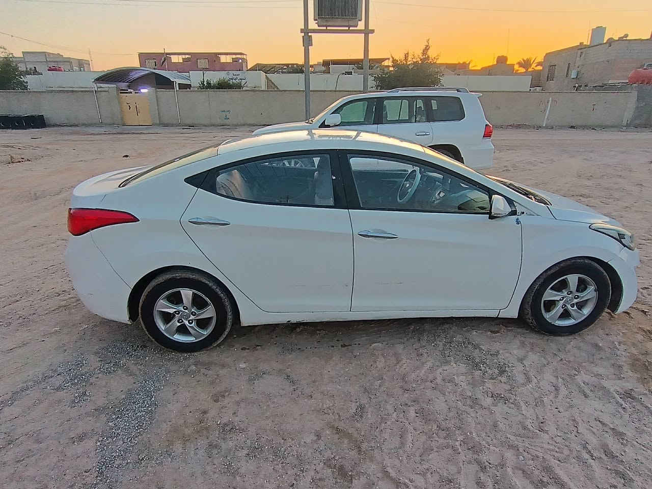 الانتره مديل 14 ادوات ادوات بيهه ارقام شمالي إنكليزي وسنويه كصه جنطه محرك كير حداده كله جديد تخم تاير موأصفات 
مري شفط +اشيار بل مري 
كشنات تدفه 
ستيرن تدفه 
مسجل ابلوتوث +شاشه اضافيه سعر 52 وبيهه مجال قليل رقم‪ *********** مكان بصره
