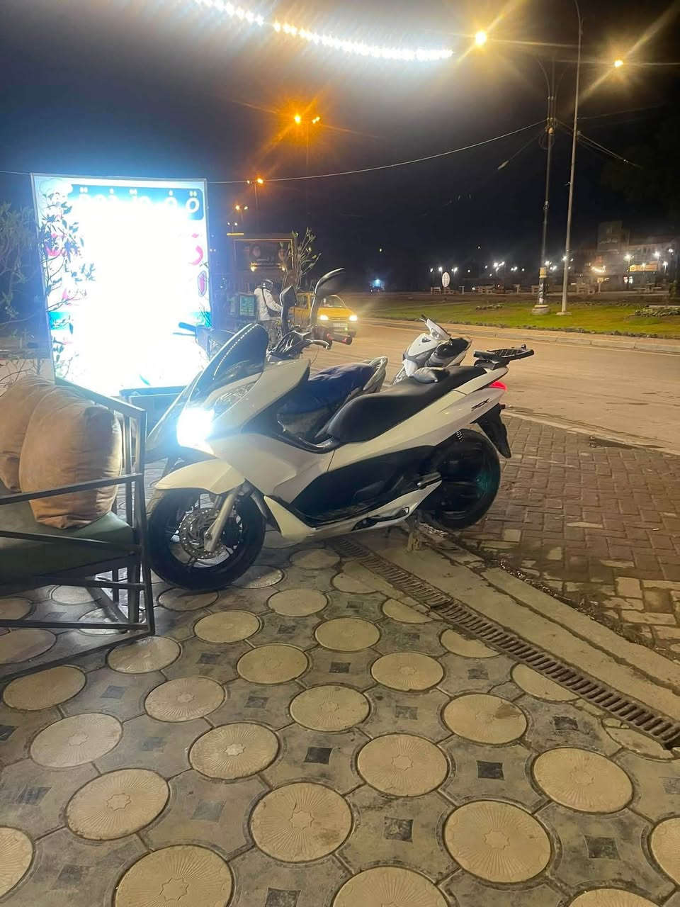 السلام عليكم
للبيع pcxجيل اول مكفوله ما عده ستان العالي مسكور مكفوله من كلشي نضافه كفرات80 بل ميه مكاني بغداد شعله سعرهه خاص ورحمه عل والديكم فقط شراي يطب خاص غير شراي لا تعبني وتنطي وعود وجذب عل عالم سعرهه خاص***********
