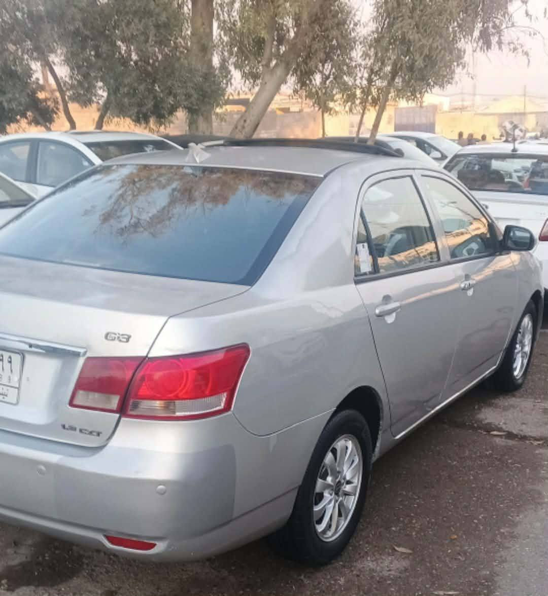 بي واي دي  مديل 2013 صاحبه موجود تحويل رقم نينوى ألماني صبغ ما بيها كير توماتيك مكينه وكير شرط .....ماشيه 119 قفل مركزي كشنات جلد سلايت .....سياره جاهزه من كلشي السعر 67 بيها مجال الاستفسار ***********
