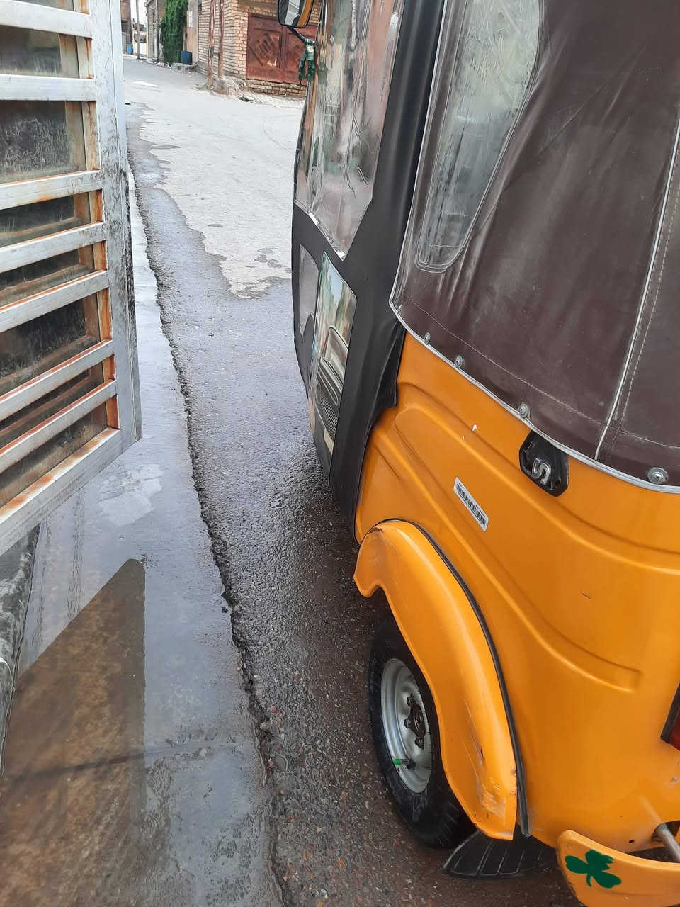 السلام عليكم تكتك للبيع موديل 2022شهر 10تكتك نضيفة خير من الله تكتك بلادية السعر 8 وتلثمية  وبيها مجال الطيب رقم بسمي  عنوان بغداد الهاتف ***********
