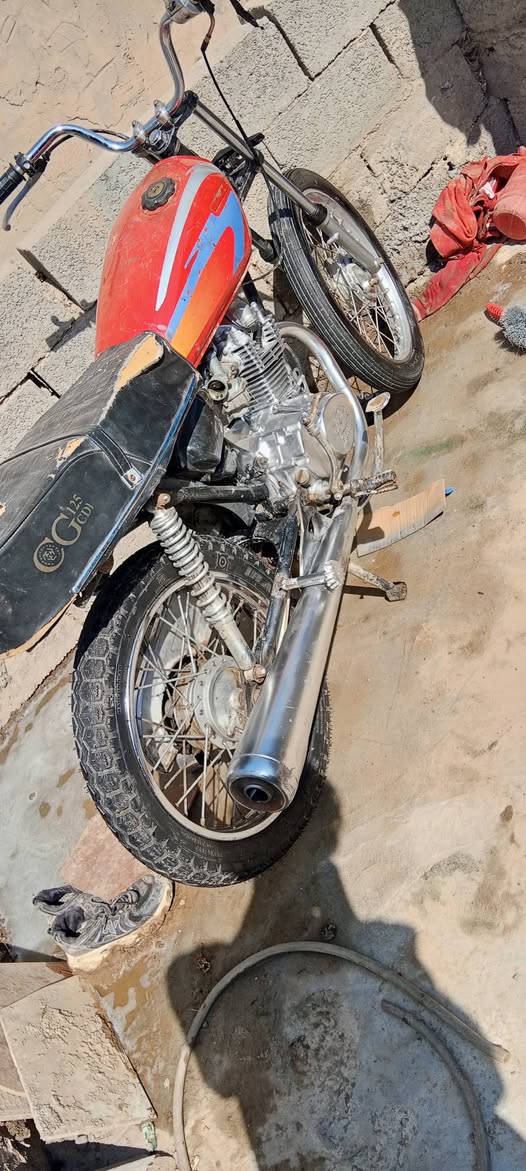 سلام عليكم. دراجه 2015 وراق. صولي.
300 
🔒
***********
