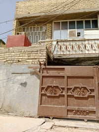 بيت للبيع مساحة 125مترقرب الشيشان مقابيل مدرستين الحديد 3بيت من تدخل ا...
