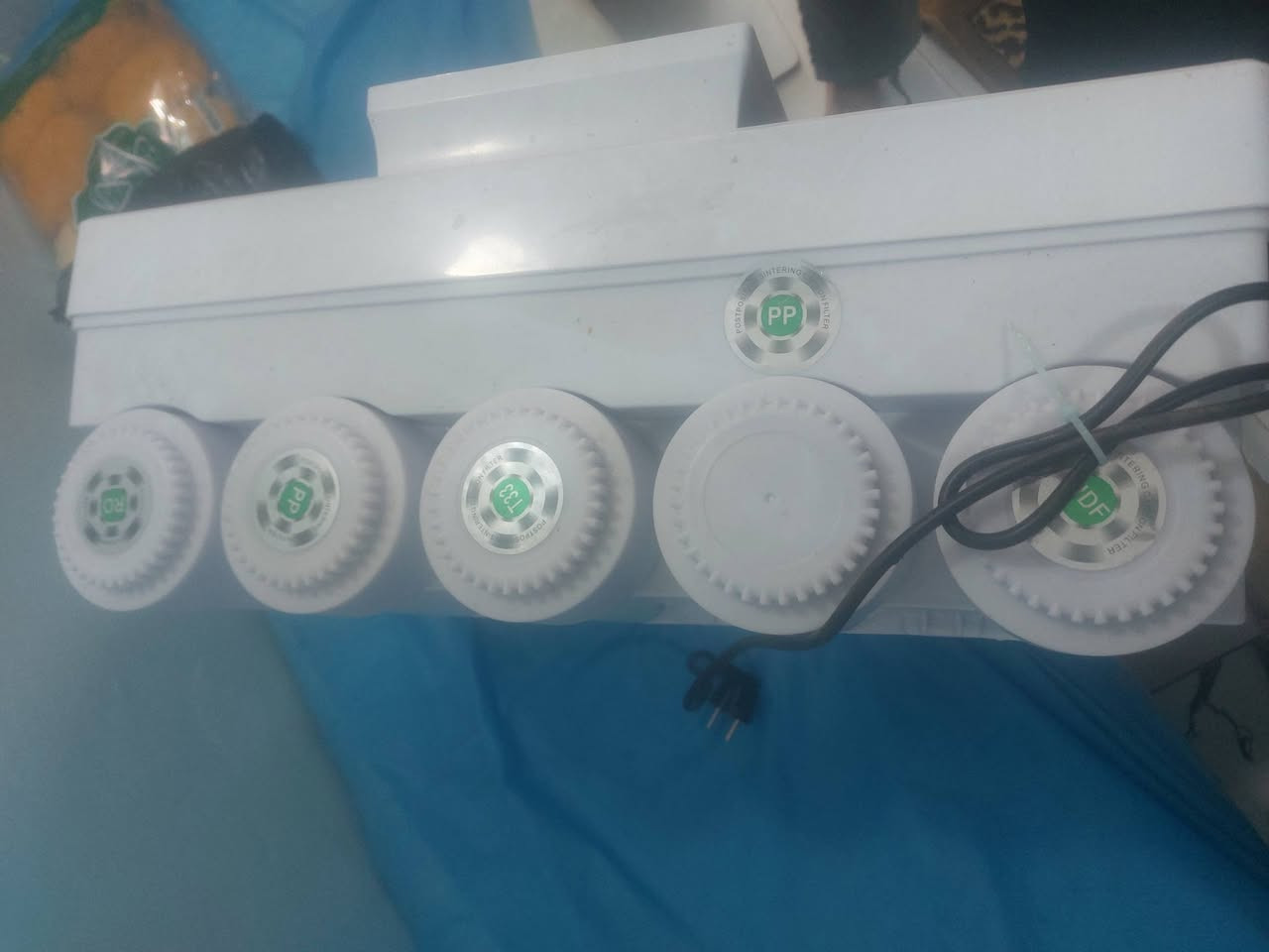 فلتر ماء جديد سعر 200 تصال على الرقم ‎0780 891 8127
