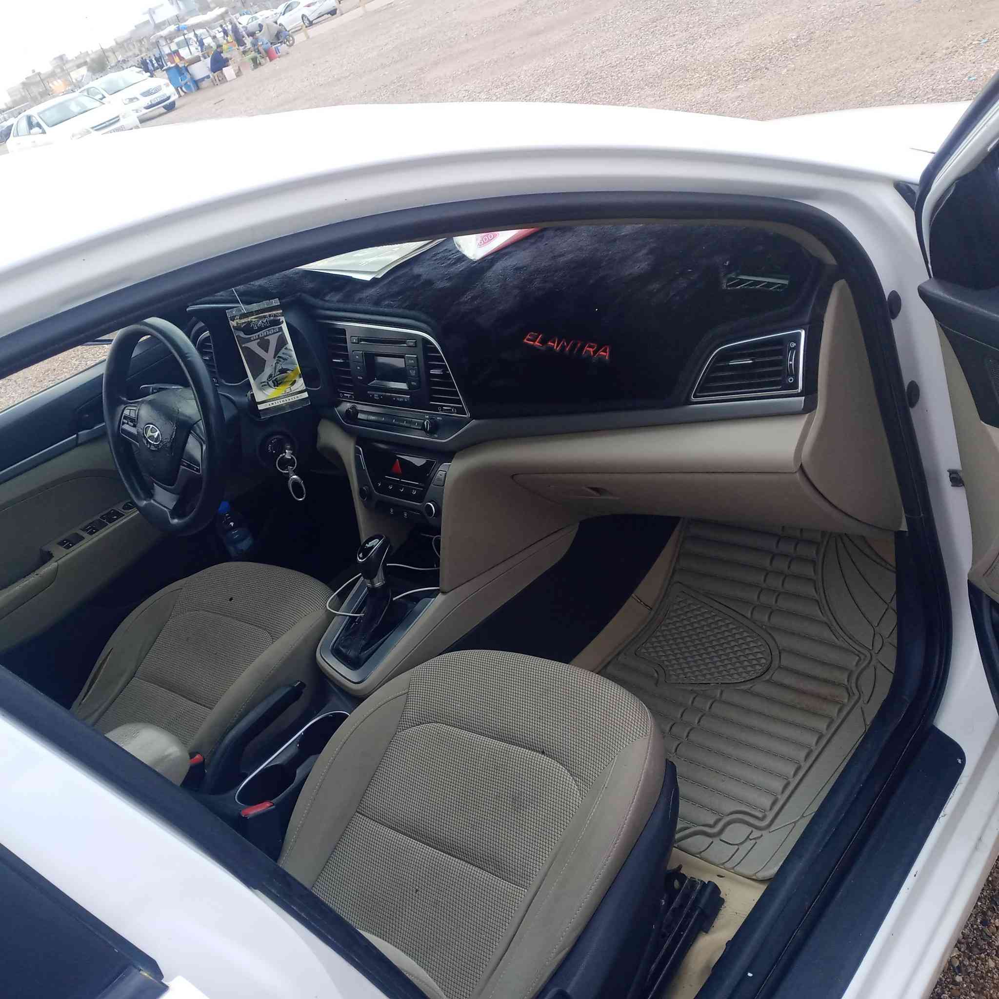 اسلام عليكم النتره موديل 2017وارد خليجي السعر125$بدون ضرر بيهه طخات موضحه بتقرير علما مكلف بنشر هذ رقم راعيهه خابره ***********ترهم مراوس بالنتره موديل14/16
