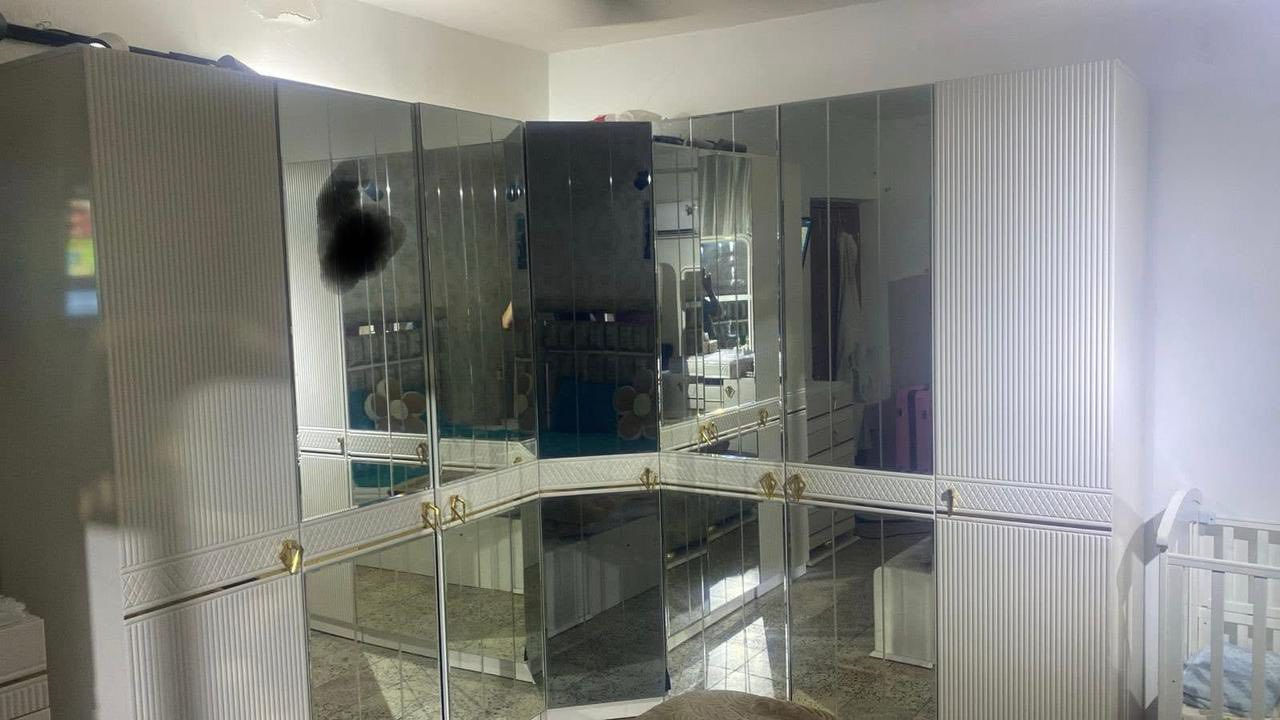 اغراض للبيع بسبب ضيق المكان اي استفسار خاص مبيهن اي ضرر ولااي كسر


**إذا كنت صاحب هذا الإعلان وتريد حذفه لأي سبب، رجاءا أرسل رسالة إلى الدعم الفني**