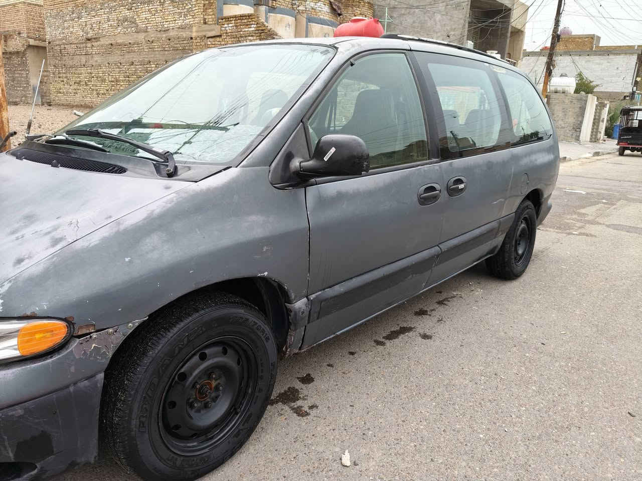 سلام عليكم سياره للبيع موديل 1996بسمي مكاني بغداد الحسينيه الراشديه ***********سعر35
