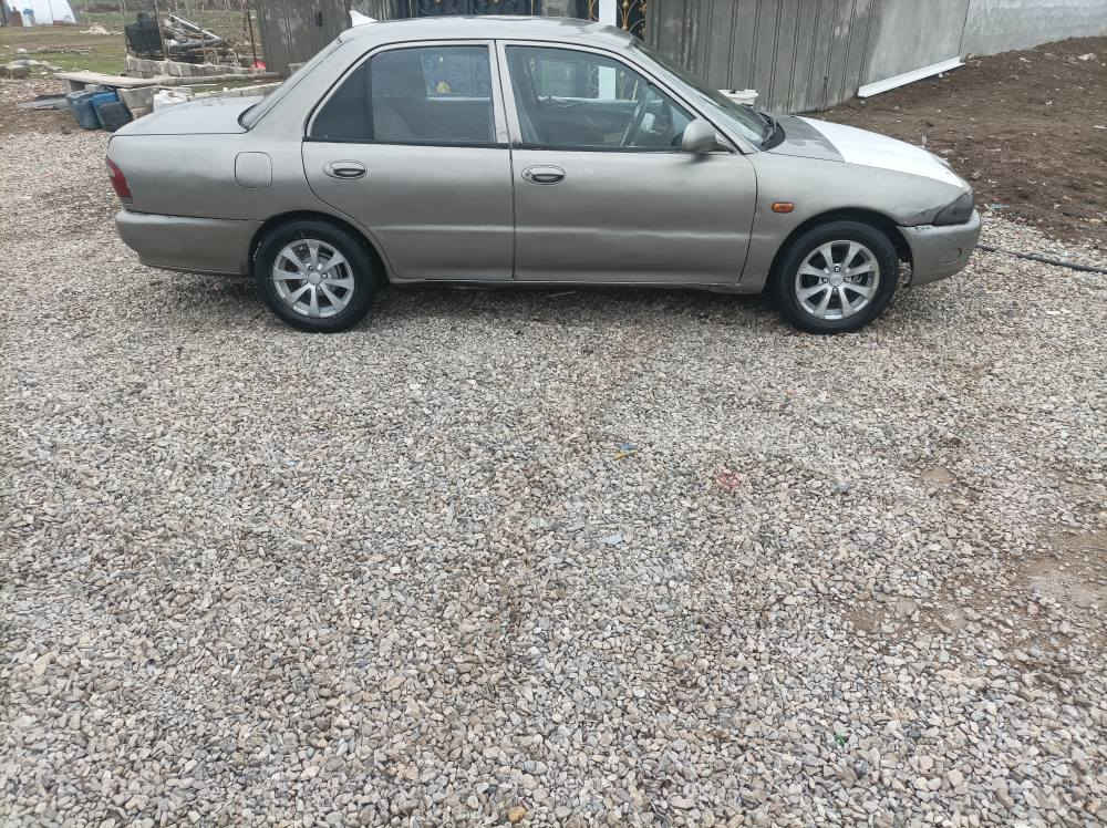 پرۆتۆن مۆدێل 2002سەنەوی ئەوخوارەی لەگەڵە،مەکینەی بیلادە،کارەبای کامل مەزبوتە فڵچەوتەنجیلوموکەبەرەی کامل مەزبوتە،چوارتایەوویلی تازەیە،پێشودوای تازەداگیراوە،پێشودوای کەپسە لێدراوی نیە،زۆرخاوێنە ماڵی دۆستە،بەنزین زۆرکەم سرف دەکات،نرخی 14گەڵاوکەمێك مەعامەلە،.ژ.م *********** السليمانية, العراق
