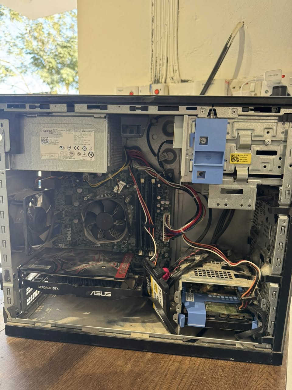 كيس البيع ديل i5 جيل الرابع  كرت شاشة 1050 4كيكا وكرت ثاني موضح بالصورة وقاعدة كرت  للبيع تريد شلع تريد قطع 
الكيس البور سبلاي ضارب مالته 
راماته 8


**إذا كنت صاحب هذا الإعلان وتريد حذفه لأي سبب، رجاءا أرسل رسالة إلى الدعم الفني**