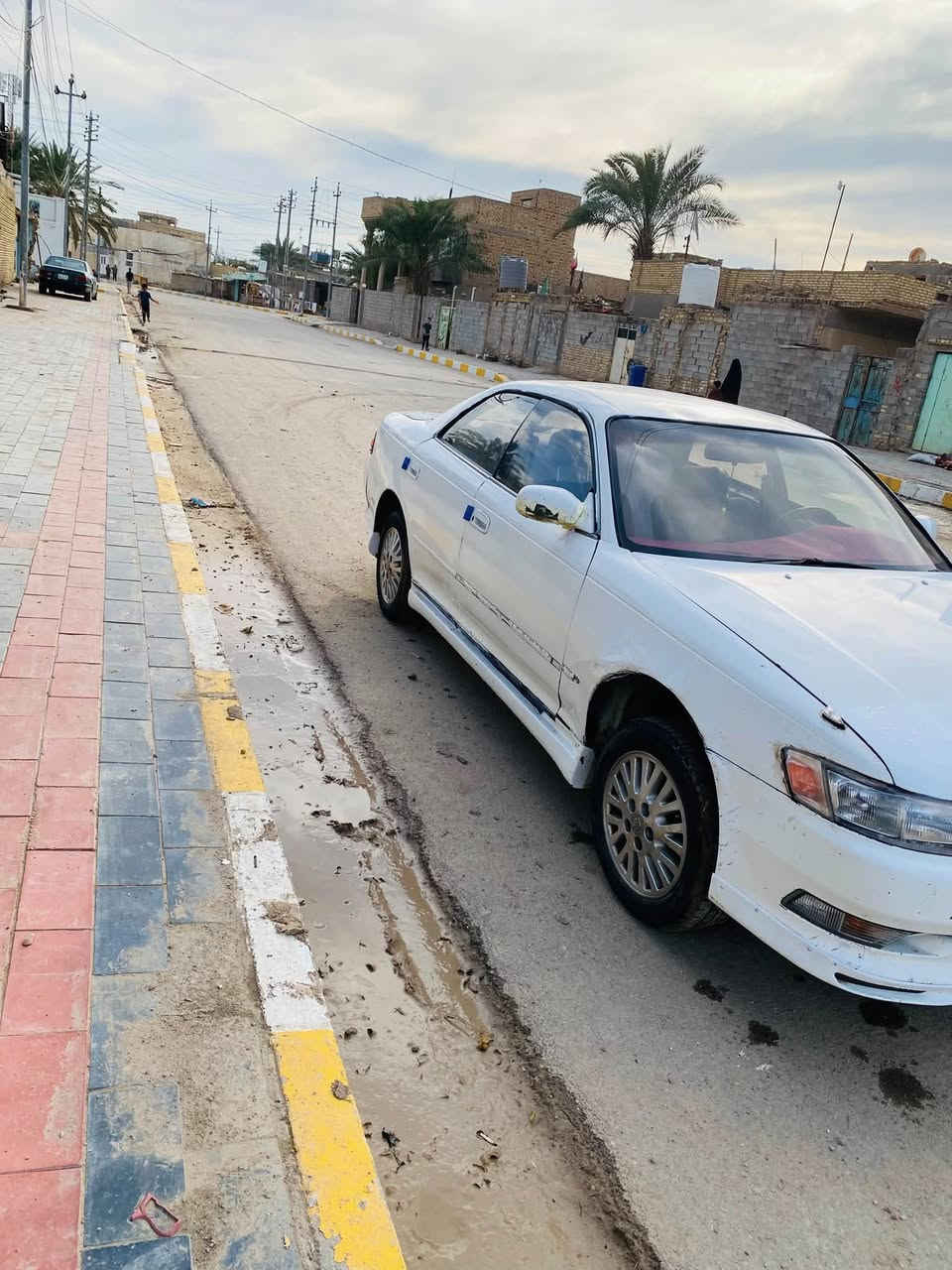 سلام عليكم مارك نفخ مديل 2000 مكينه وكير توني شادهن تخم تاير باتري سياره بيه كصه جنطه لبيع او المراوس سعر 35 وبيه مجال مكان قضاء النصر هاتف ***********
