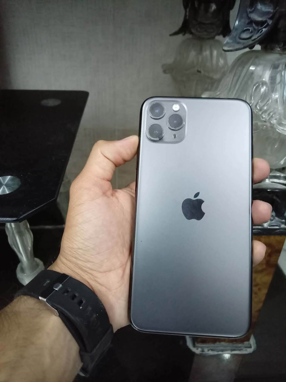 للبيع ايفون 11برو ماكس
ذاكره 64 تك سيمً
مبدله شاشة 3خيارات  وبطاريه اصليه 
سعر .خاص .؟؟


**إذا كنت صاحب هذا الإعلان وتريد حذفه لأي سبب، رجاءا أرسل رسالة إلى الدعم الفني**