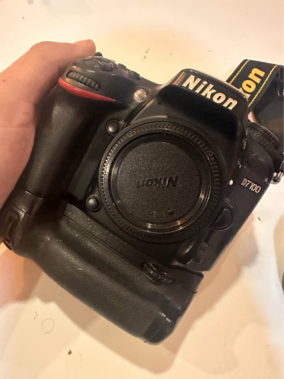 نيكون ٧١٠٠ كامل ماحقاتها ٤٠٠ وبيها مجال بغداد, العراق


**إذا كنت صاحب هذا الإعلان وتريد حذفه لأي سبب، رجاءا أرسل رسالة إلى الدعم الفني**