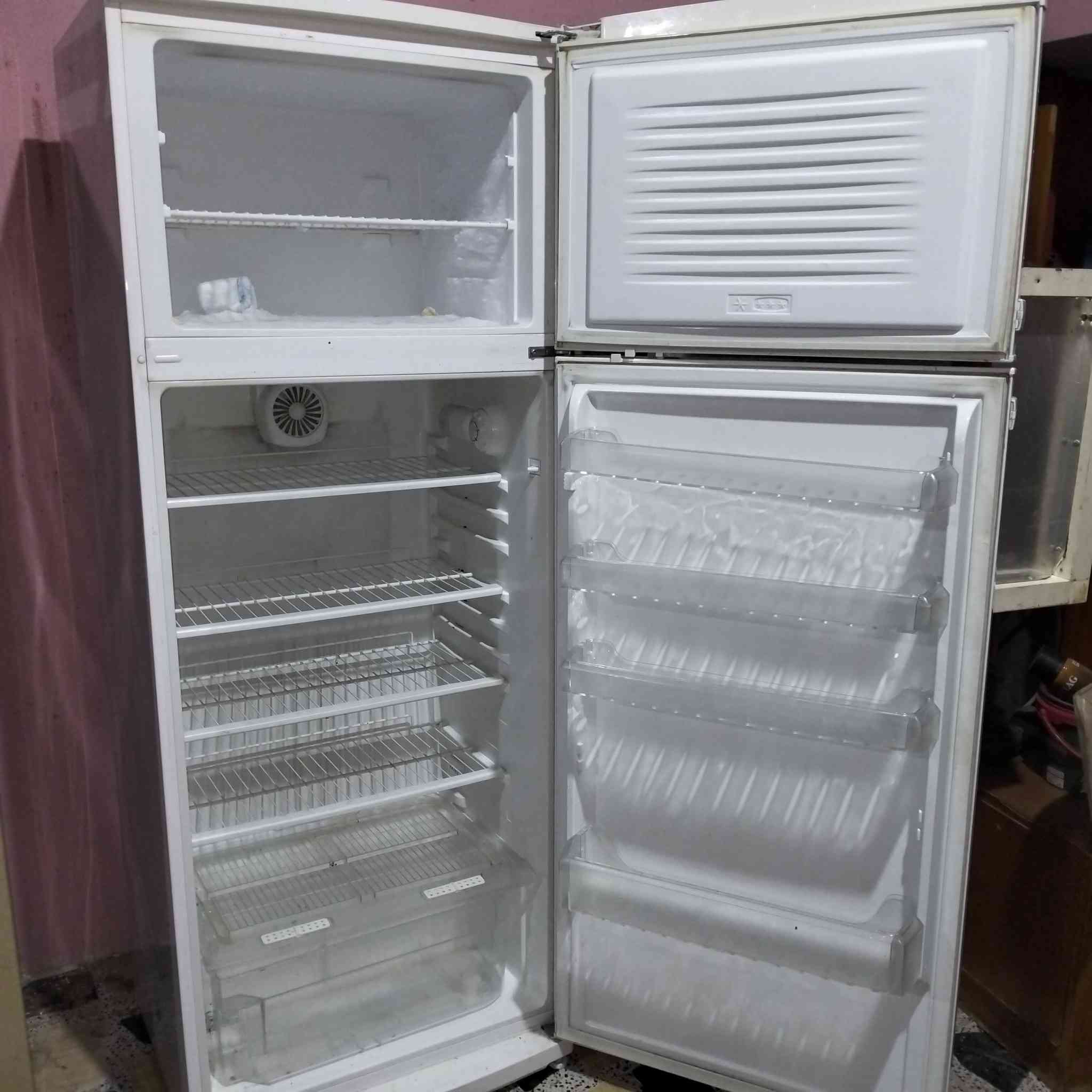 السلام عليكم
مكلف بلنشر 
ثلاجه وغساله شرط النظافه 
***********
سعرهن450الشراي يتصل
