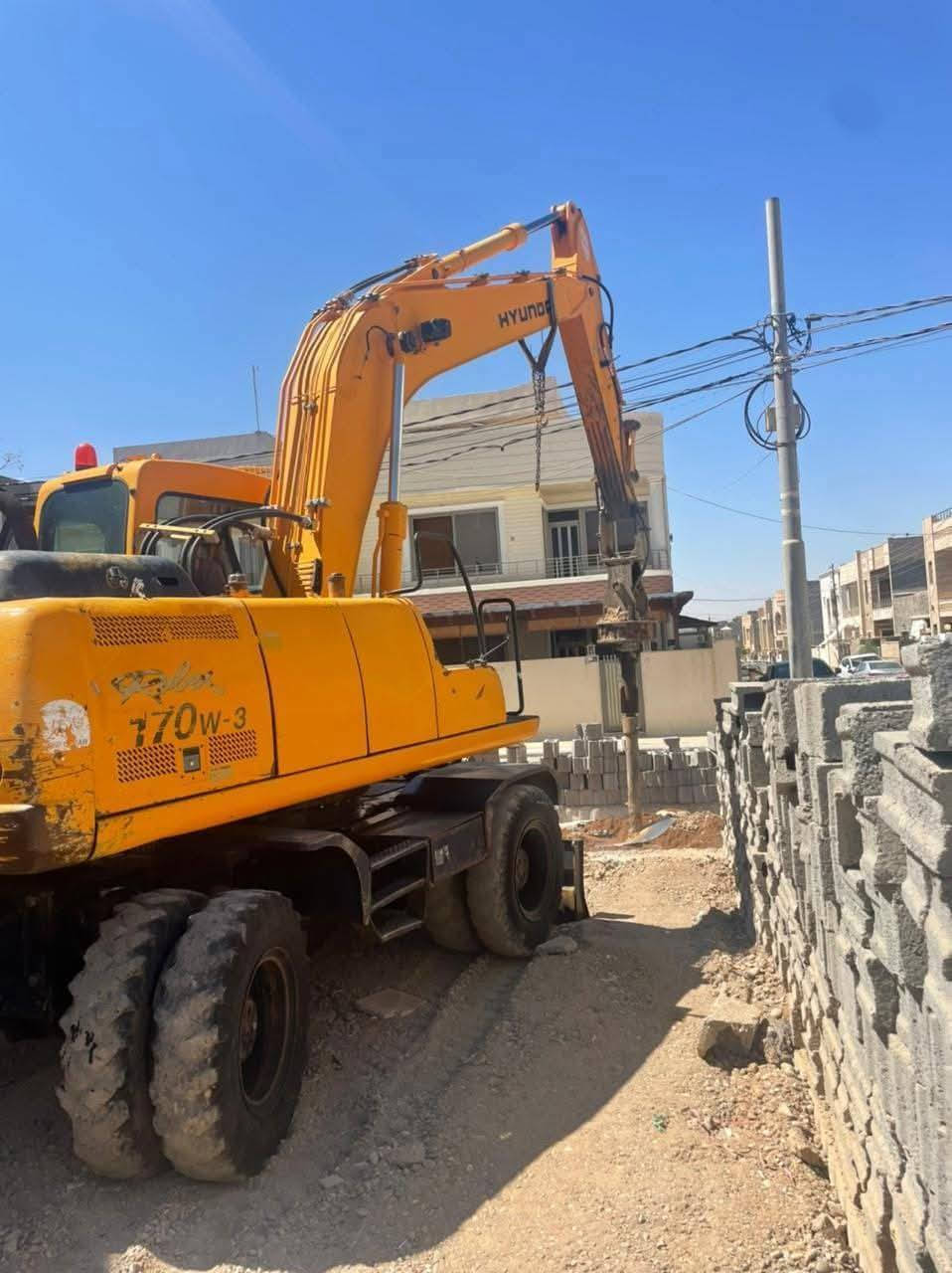 السلام عليكم حفاره برينه لحفر آبار فتاله مع صبات تغليف العمق ٧ متر للعمل الاتصال ***********/الرقم الثاني/***********/
