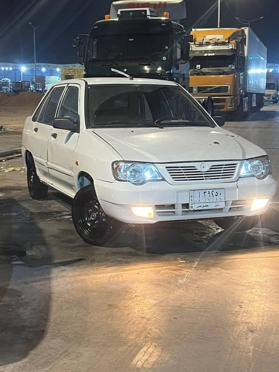 ‏سلام عليكم سايبة دمعة موديل 10 السعر 25 ماكينة حداية توني مسويها سيارة كاملة مكملة راعيها يريد ببدور فسار على هذا الرقم***********
