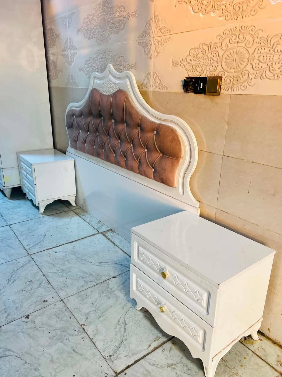 غرفه تركيه مستخدامة 
نضافه 90💯
موديل حديث كانتري 🇹🇷
نضام ابواب ✨
لون مميز 💥
كوالتي عالي 6قطع💫
سعرها 650✨
نقل والشد مجانا داخل بغداد🚛المحافظات بسعر مناسب💥


**إذا كنت صاحب هذا الإعلان وتريد حذفه لأي سبب، رجاءا أرسل رسالة إلى الدعم الفني**