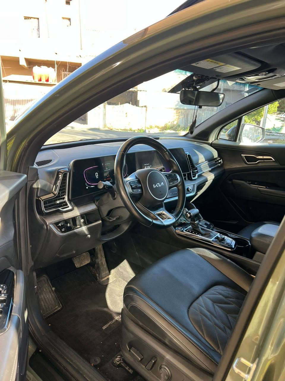 سلام عليكم كيه سبورتج 2024 وارد أمريكي ضررها بنيد محرك ٢٥٠٠ تبريد قطعتين كشنات تدفئه تبريد فور ويل بنرامه جنطه كهربائي سيارا فول سعر 220$وبيها مجال
***********
