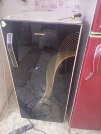 ثلاجة ١٠قدم • نظيفه • الطارمية شارع التدبير