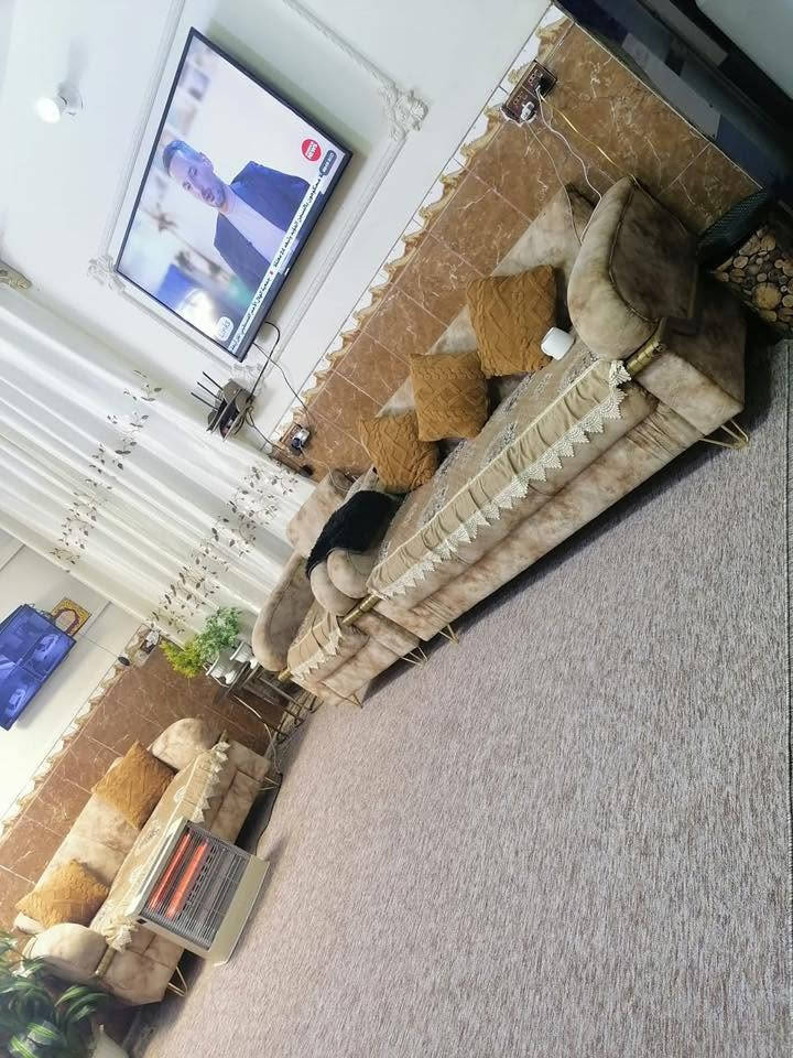 السلام عليكم 
تخمين للبيع نضيفات ومثل ما موضح بالصور 
للاستفسار اتصل ***********

عنواني الامين الثانيه
