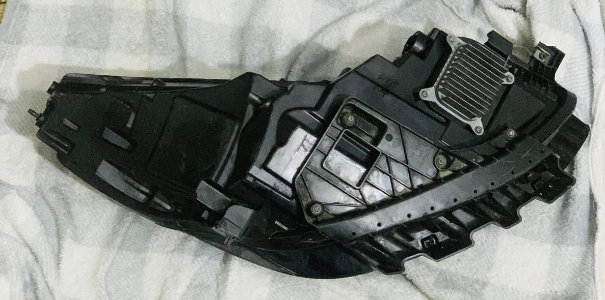 لايت تيسلا +بك لايت
سعر 300 دولار وبيهن مجال


**إذا كنت صاحب هذا الإعلان وتريد حذفه لأي سبب، رجاءا أرسل رسالة إلى الدعم الفني**