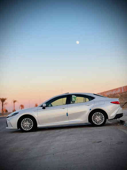 السلام عليكم  للبيع .. للبيع .. للبيع ..

للبيع فقط كامري هايبرد موديل 2025

نظام هايبرد اقتصادي (بنزين + كهرباء) باستهلاك وقود قليل

وكالة عبد اللطيف ماشية 8 الف 

مكفولة كفالة عامة بحالة الزيرو 

فئة e بلاس 

شاحن وايرلس - مقاعد كهربائية - بك لايت LED - سبايدر اصلي - بردة كهرباء - شاشة وسطية كبيرة تدعم أبل كاربلاي وأندرويد أوتو - لايت زينون - 

محرك ٢٥٠٠ 

حساسات امامي وخلفي 

رقم بغداد

مكانها بغداد العامرية

للاتصال علة الرقم فقط  ***********

السعر 285 $ بيها مجال بسيط يعني حك الجيه
