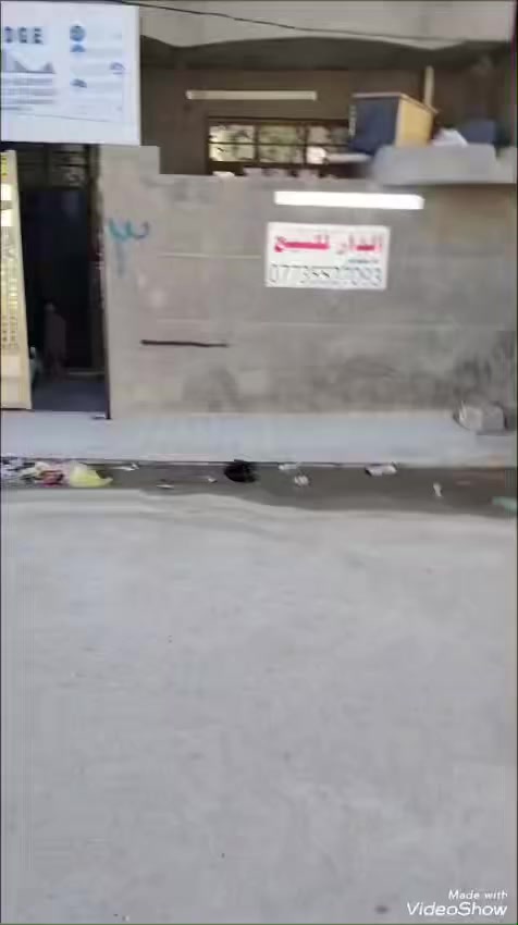 السلام عليكم بيت ١٠٠ متر ٥ في ٢٠ منطقه كامل خدمات بيت جاهز للسكن كان مؤجر ب٢٥٠ وحالياً فارغ ام الكبر خلف محطة جارجر السعر ٤٧ وبي مجال اي استفسار ***********
