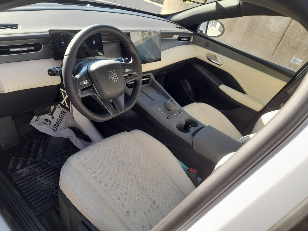 سلام عليكم
كن بلاص موديل 2025 السيارة وضع شركة   كفاله عامة من كلشي ب اسمي تحويل ثاني ويوم مكان السيارة بغداد الاعظمية  داخل ابيض ماشية ١٣٠٠ فقط  والباقي  مواصفات المعروفه سعر 18 مليون ونص وبي مجال بسيط 
للإستفسار  7711231798 0
