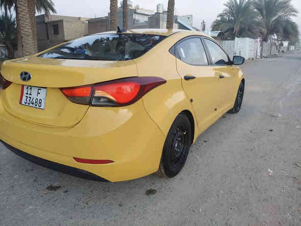 السلام عليكم 
النترا 2015وارد أمريكي حادثها بصيط طخه اماميه وطخه خلفيه السياره كلها ليبل واحد موجوده صور السونار وصور الحادث رقم بغداد نكليزي مصفر هيئه وغرامات السياراه فول مواصفات عده البصمه  فتحه تحكم ستيرن جهتين مثبت سرعة كير ومكينه وتبريد خير من الله تخم تاير وصدر جدد
السعر 115وبيها مجال حك جيتك العنوان بغداد نهايت شهدا البياع ***********
