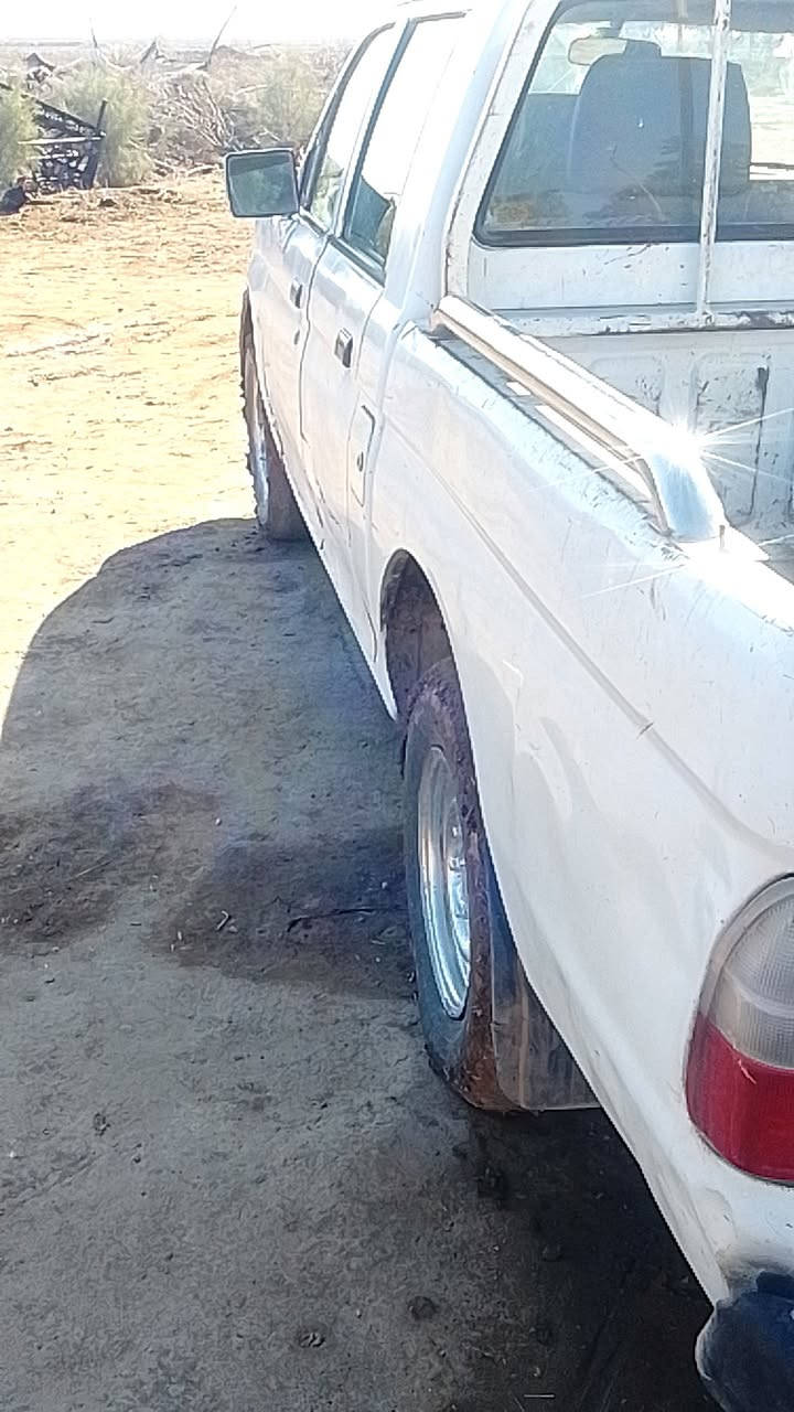 متسيبوشي للبيع مال مزاد وزاره الداخليه عوزها بس تروح بمعاملتها سياره جاهزه ونضيفه مال جناي تراي وين مايعجبك السعر 55وبيها مجال ***********
