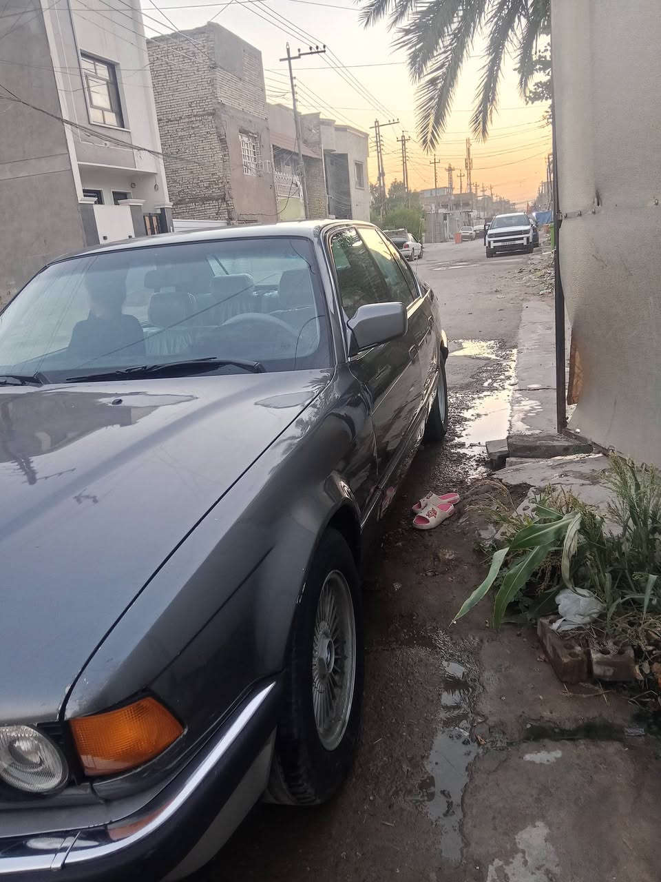السلام عليكم بيع و مراوس بي ام موديل 94 حجم 740 كير محرك صدر تبريد كهربائيات تخم تايرات غرفه جديده جاهزه عنواني بغداد ***********
