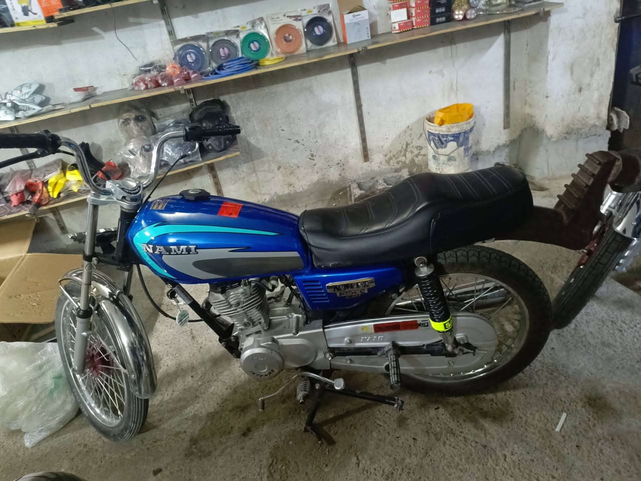 ‏‪***********‬‏ للبيع مكينه انتنس السعر 500 وبيها مجال
