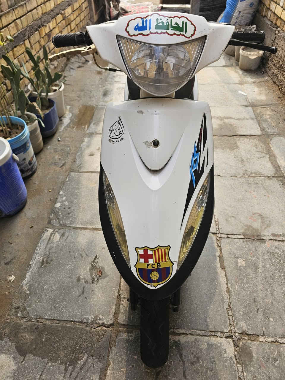 دراجه ماكس عدله مفتوحه والفات دراجه شغاله سلف هندر عوزها بس باتري
السعر 550وبيها مجال مكاني حي الشهداء 
***********
