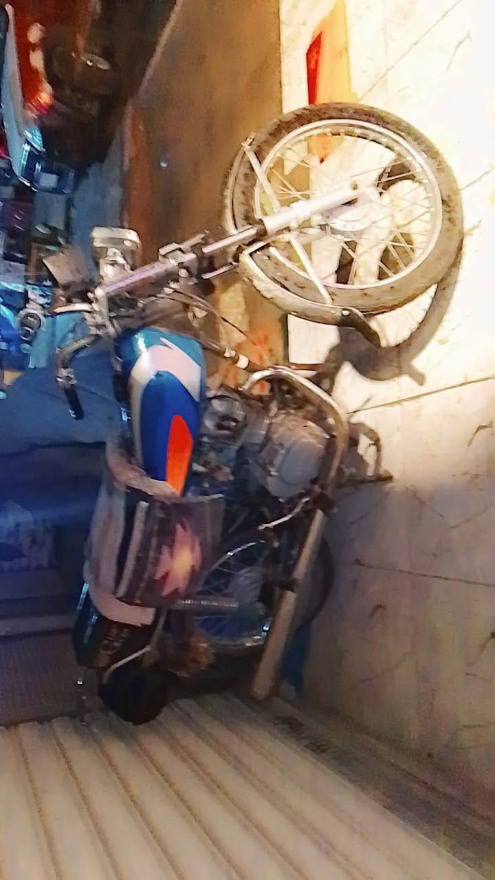 السلام عليكم دراجه 14 السعر 300 اوراق ***********
