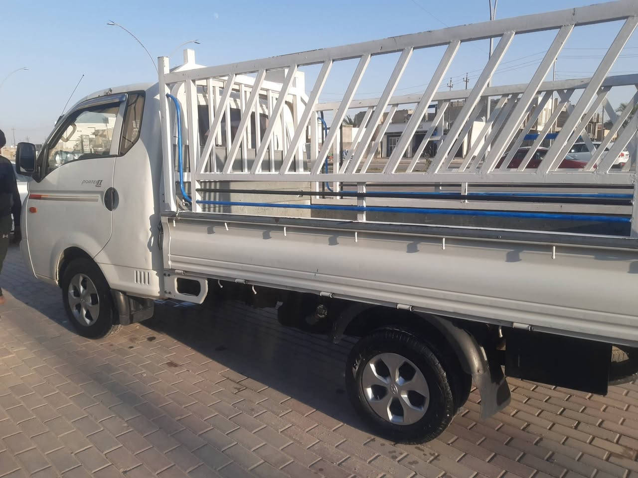 هونداي بورتر للبيع موديل ٢٠٠٧ جاهزه  محرك كير اكسل شاصي صدر تايرات كهربائيات كلها جاهزه رقم ديالى انكليزي بسمي هزه جديده سنويه ٢٩ مصفره غرامات 
مكان تلسياره سامراء للاستفسار 
الاتصال اوخاص  *********** ملاحظه المحجر مو ويه السياره
