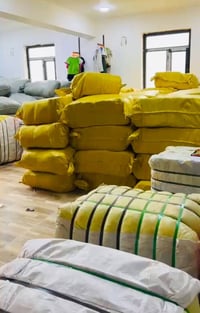 تخريج حاوية • تفريغ حاوية • توصيل مخازن