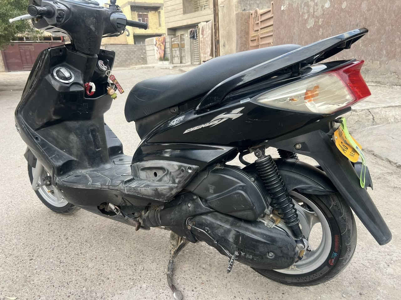 السلام عليكم دراجه سكنس فحل للبيع دراجه نوزل نضيفه برغي ما مفتوح بيها دراجه نضيفه حيل العنوان بغداد الكماليه ***********
السعر 800
