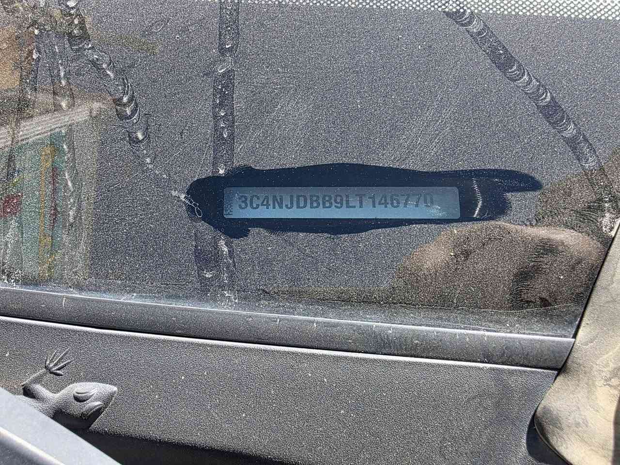 جيب كومباس ٢٠٢٠

الابواب بصمه 

ويل كب 

بلاجكتور 

كشنات هيتر 

ستيرن هيتر 

شاشه كبير 

كشن جلد و مخمل

دبل اكسل اربع  نضام

Auto 

Snow

Sand

Mud

تبريد مناخين وقطعتين

اتو ستوپ

بريك بصمه 

Usb 

Aux

Bt

تحكمات سترين فول 

تحديد سرعه 

بصمه 

تشغيل عن بعد 

ماشيه 72 الف وقابل للزيادة

سعر  ١٤٥ ورقه 

الحادث خلفي خفيف صور الحادث مرفقه مع الصور

البجم كبس 

الايرباكات كلها سليمه

مكان السياره كربلاء 
***********
