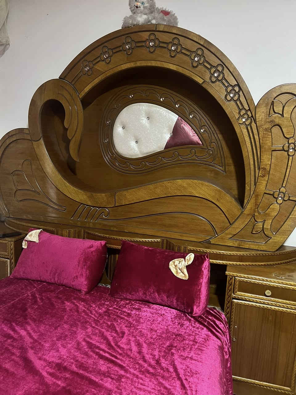 السلام عليكم غرفه خشاب عراقي البيع طابقين نضيفه كلش الغرفه السعر 750 مكاني كربلاء امن الداخلي ‭٠٧٨٣ ٨١٩ ١٦٠٩‬
