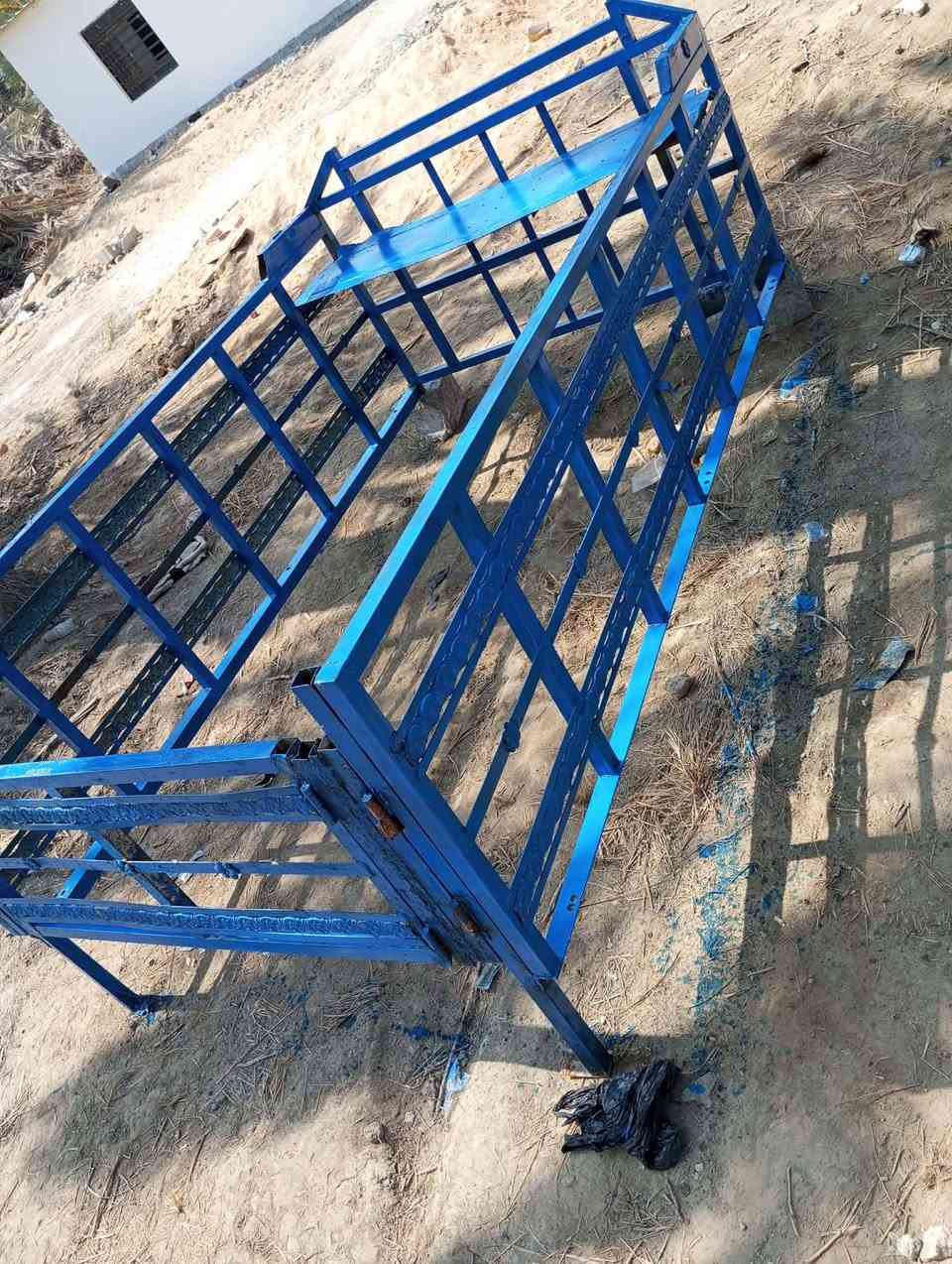 محجر ٧ جنكال نضيف شويه يرادله ترتيب مكانه نجف سعره ١٥٠
***********
